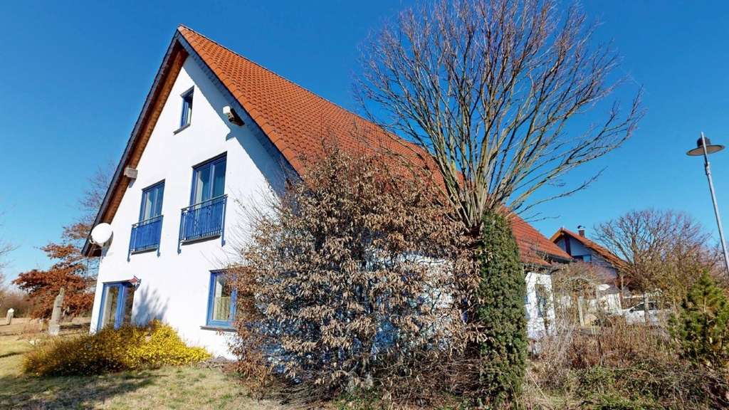 Immobilie in Osternienburger Land - Ohne Käuferprovision! Freistehendes Einfamilienhaus in naturnaher Lage mit großzügigem Raumangebot - Bild 1