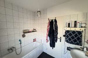 Schöne und und großzügig geschnittene 3-Zimmer-Wohnung mit großem *Balkon* – Wolfsbankring 48, 45355 Bochold, Essen – Vorschaubild 9