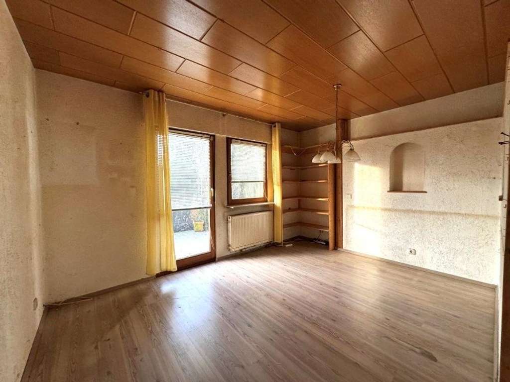 Immobilie in Graben - Kompaktes Einfamilienhaus mit Doppelgarage ruhig gelegen - Bild 3