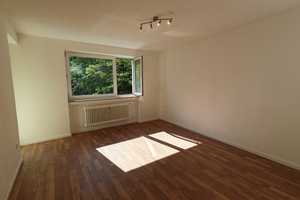 Helle 2Zi. Wohnung mit 2Balkone, nähe U6/Westpark.  – Garmischer Str 195, 81377 München – Vorschaubild 4