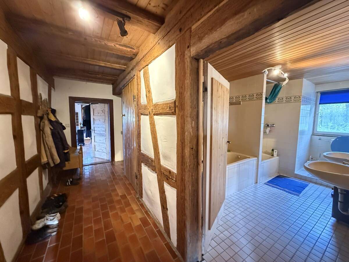 Immobilie in Wolpertshausen - DENKMALGESCHÜTZTES
ZWEIFAMILIENWOHNHAUS 
IN UNTERSCHEFFACH - Bild 19