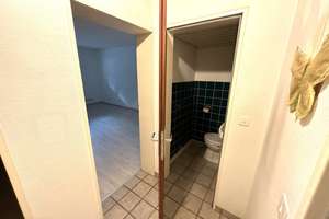 Charmante 2-Zimmer-Eigentumswohnung mit Garten, ausgebautem Kellerraum inklusive WC und Garage in be – 40545 Oberkassel, Düsseldorf – Vorschaubild 19
