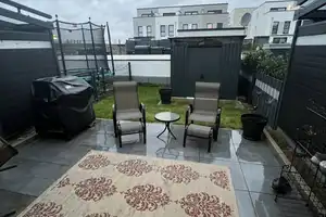Exklusives, neuwertiges 5-Zimmer-Reihenhaus mit lux. Innenausstattung und EBK – Rothkelchenweg 28, 65205 Wiesbaden – Vorschaubild 4