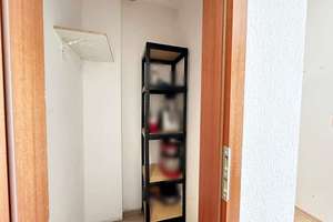 "Harmonische 3-Zimmer-Wohnung mit Balkon, Stellplatz, Gäste-WC und viel Stauraum" – Friedrichsgrüner Straße 11, 8112 Wilkau-Haßlau – Vorschaubild 12