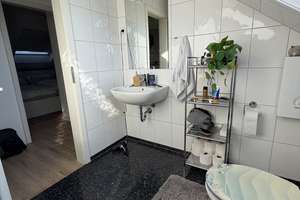 2,5-ZKB-DG-Whg. mit Einbauküche und Gartenmitbenutzung – Nähe Unterbacher See – 40627 Unterbach, Düsseldorf – Vorschaubild 6
