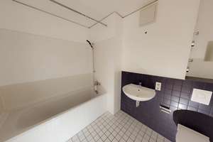 Großzügige 5-Zimmer-Wohnung mit zwei Balkonen im Herzen von Berlin-Kreuzberg – Lindenstraße 75a, 10969 Kreuzberg, Berlin – Vorschaubild 11