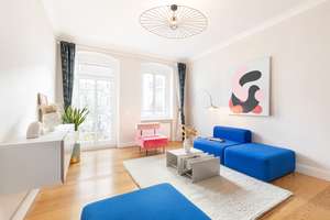 Hufelandstraße: 2-Zimmer zzgl. große Essküche, Balkon, Fernwärme & Effizienz B, maßgefertigte EBK