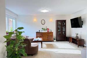 Reihenmittelhaus in ruhiger Lage – Einziehen und Wohlfühlen – Die vollständige Adresse der Immobilie erhältst du vom Anbieter., 74078 Frankenbach, Heilbronn – Vorschaubild 2