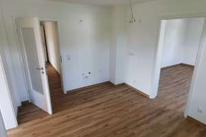 Ab SOFORT: Super zentrale 3 Raum-Wohnung in Weidenau, WG-geeignet
