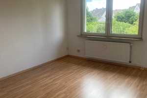 Gemütliche 3,0 Zimmer Wohnung mit Einbauküche und Balkon – Lindenstraße 16, 38448 Wolfsburg – Vorschaubild 7