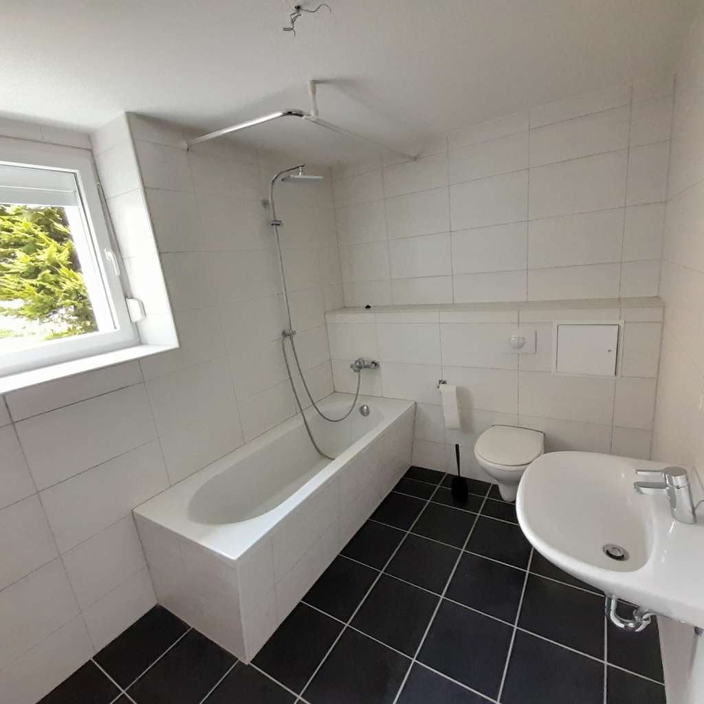 Immobilie in Naumburg (Saale) - Auch für Eigennutzer: Hochwertig sanierte Eigentumswohnung mit Terrasse - Bild 4