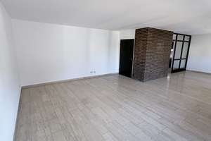 helle 4 - Zimmer Wohnung in Köln Rodenkirchen (Ortskern) mit 2 Balkonen- WG geeignet  – Die vollständige Adresse der Immobilie erhältst du vom Anbieter., 50996 Rodenkirchen (Ortsteil), Köln – Vorschaubild 3