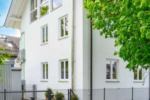 Direkt vom Eigentümer! Vermietete 3-Zi-Wohnung mit Balkon in gepflegtem MFH – Die vollständige Adresse der Immobilie erhältst du vom Anbieter., 85635 Höhenkirchen-Siegertsbrunn – Vorschaubild 3