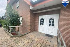 Großzügiges Einfamilienhaus mit viel Platz, Komfort und einer barrierefreien Anliegerwohnung – Die vollständige Adresse der Immobilie erhältst du vom Anbieter., 59558 Lippstadt – Vorschaubild 2