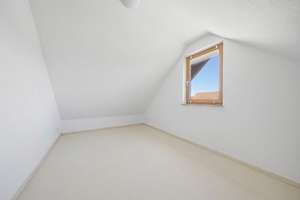 Attraktive 2-Zi.-Maisonette inkl. 24,64 m² Nutzfläche & TG-Stellpl. mit herrlichem Panoramablick – Die vollständige Adresse der Immobilie erhältst du vom Anbieter., 70619 Riedenberg, Stuttgart – Vorschaubild 16