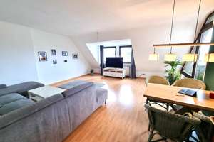 Tolle Ausblicke über die Dächer von Altdorf: 4-Zimmer-DG-Maisonette-ETW mit großer West-Loggia – Die vollständige Adresse der Immobilie erhältst du vom Anbieter., 90518 Altdorf bei Nürnberg – Vorschaubild 2