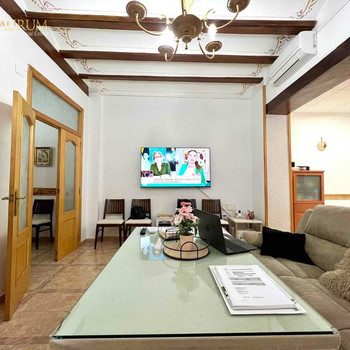 HERRLICHES EINFAMILIENHAUS, MIT 2 UNABHÄNGIGEN STOCKWERKEN, IN VILLANUEVA DE CASTELLÓN