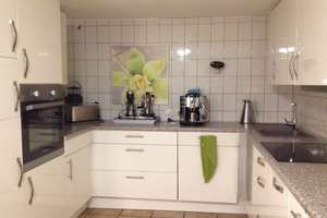 Dönberg. Freistehendes Einfamilienhaus mit großem Garten, Terrasse, offenem Kamin und Stellplätzen. – Die genaue Adresse erhalten Sie vom Anbieter xx xx, 42111 Uellendahl-Katernberg, Wuppertal – Vorschaubild 4