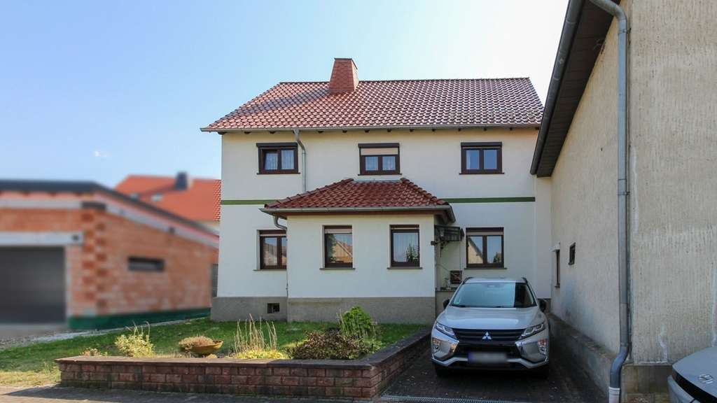 Einfamilienhaus mit Garten und Scheune in Barchfeld