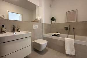 Jetzt online besichtigen! Lichtdurchflutete 4-Zimmer-Wohnung mit Seeblick in Südwestlage – Am Albertussee 1, 40549 Heerdt, Düsseldorf – Vorschaubild 9
