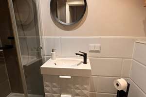 Reserviert! Möblierte, schöne 1-Zimmer-Wohnung mit EBK und Balkon in Milbertshofen, München – Hanselmannstraße 13, 80809 Am Riesenfeld, München – Vorschaubild 9