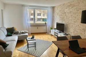 Schwabing pur: ruhige 3,5 Zimmer-Wohnung auf 86 m² mit 2 Loggien - hochwertig saniert,  frei ab 1.9.