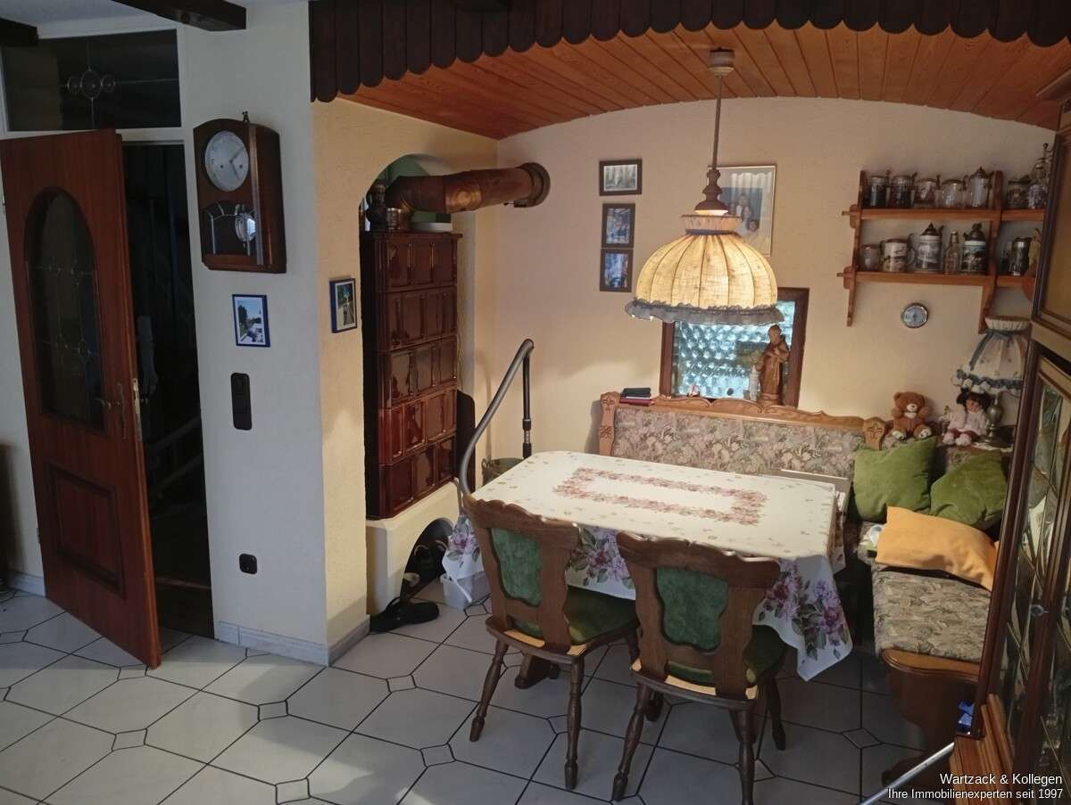 Immobilie in Schwanstetten - Reiheneckhaus mit fast 150 m² Wohnfläche, schönem Grundstück, Wintergarten und Doppelgarage - Bild 7