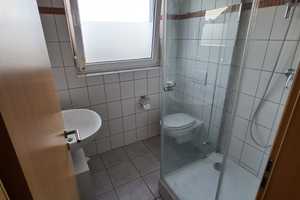 Neuwertige 1,5-Raum-Dachgeschosswohnung mit Einbauküche in Mönchengladbach – Aachener Straße 214, 41061 Mönchengladbach – Vorschaubild 9
