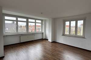 Großzügige 2-Zimmer-Wohnung mit guter Verkehrsanbindung