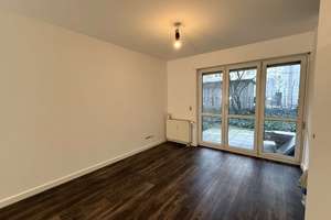 Berlin-Mitte: frisch sanierte freie 2-Zimmer-Wohnung mit 50 m² und großzügiger Terrasse – Die vollständige Adresse der Immobilie erhältst du vom Anbieter., 10179 Mitte (Ortsteil), Berlin – Vorschaubild 3