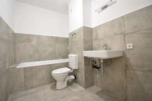 Gute Anbindung! Renoviertes Apartment mit Balkon in Wuppertal – Am Sonnenbrunnen 17, 42327 Elberfeld West, Wuppertal – Vorschaubild 5