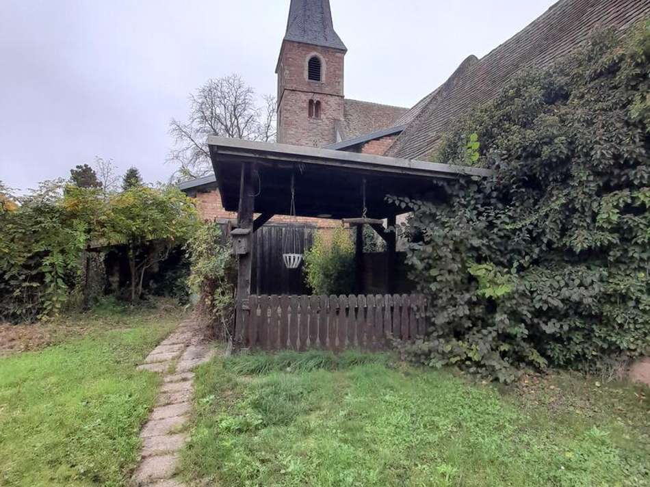 Garten mit Freisitz