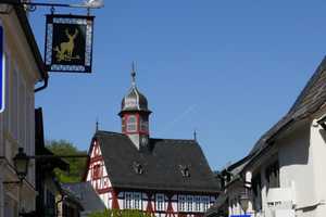 BEGEHRTE INNENSTADTLAGE: ** ANSPRUCHSVOLLES STADTHAUS MIT CHARME & ALTBAUFLAIR ** – Hochtaunuskreis – Vorschaubild 25