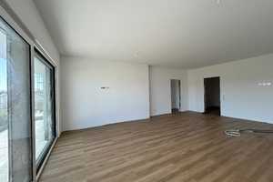 Maisonette (Haus im Haus.), eig. Eingang, Gesamt WFl 255,9 m² 5 Zi, Terr,2x TG-Stellpl, Keller, – Düsseldorf – Vorschaubild 7