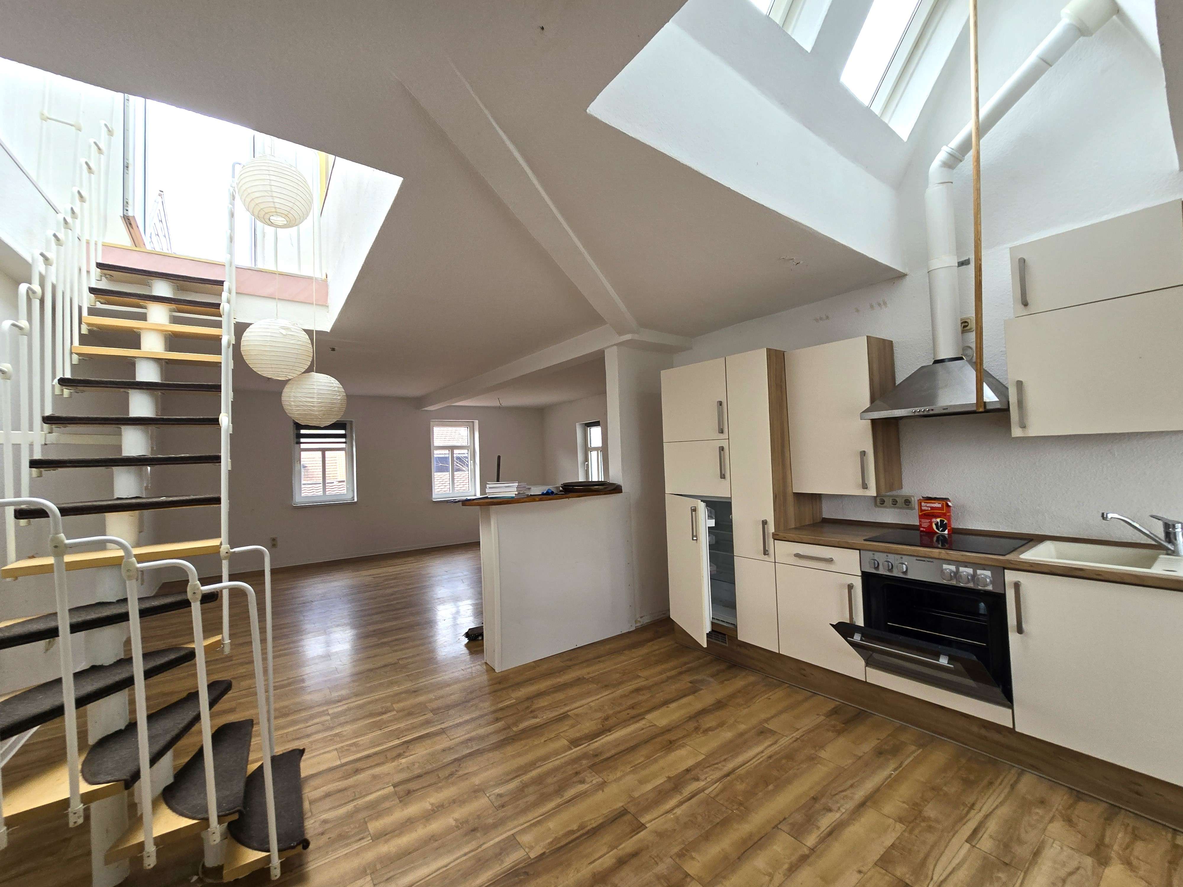 Renditeobjekt mit vier Wohnungen, Gewerbeeinheit und ausbaufähigem Dachgeschoss, Nordhausen Kreis – Bild 4