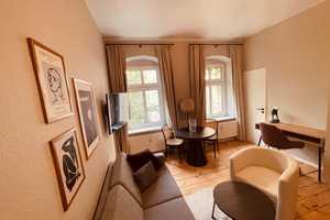 MÖBLIERTES Apartment am Helmholtzplatz! FURNISHED apartment at popular Helmholtzplatz! – Raumerstraße 38, 10437 Berlin – Vorschaubild 3