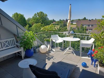 Hochwertige, große 3-Zimmer-Dachgeschosswohnung mit Balkon