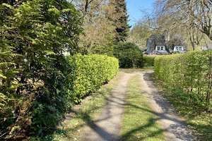 Eleganz & Privatsphäre in Aumühle: EFH mit Einliegerwohnung direkt am Sachsenwald! – Die vollständige Adresse der Immobilie erhältst du vom Anbieter., 21521 Aumühle – Vorschaubild 6