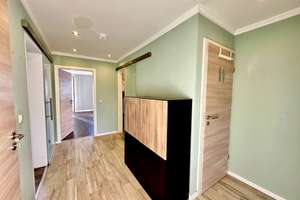 „Einziehen & Aufatmen: Stylische 3-Zimmer-Perle mit Aufzug & Loggia.“ – Die vollständige Adresse der Immobilie erhältst du vom Anbieter., 41238 Giesenkirchen-Mitte, Mönchengladbach – Vorschaubild 2