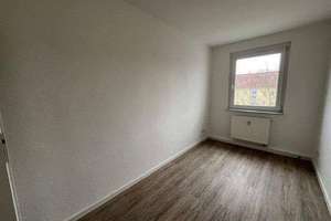Super WG-Wohnung für 3 Personen....helle, moderne 4 - Zimmer-Wohnung mit Einbauküche sofort einzugsf – Eckersbacher Höhe 81, 8066 Eckersbacher Höhe (E1-E4), Zwickau – Vorschaubild 9