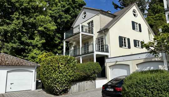 Bild von Wunderschön gelegene Landhaus-Villa in Königstein