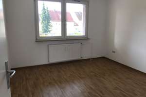 Erstbezug nach Sanierung - 2,5-Zimmerwohnung mit neuen Bodenbelägen – Vogelsbergstraße 13, 36381 Schlüchtern – Vorschaubild 5