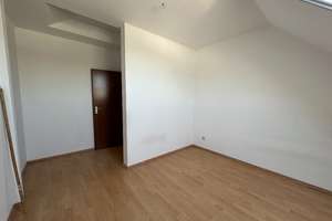 4,5-Zimmer-Wohnung in Oberhausen – Emdenstraße 10, 46145 Sterkrade-Mitte, Oberhausen – Vorschaubild 13