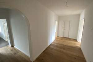 3-Zimmer-DG-Wohnung mit gehobener Innenausstattung in Düsseldorf