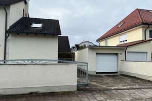Schöne 4 Zimmerwohnung mit großen Balkon – Die vollständige Adresse der Immobilie erhältst du vom Anbieter., 81827 Waldtrudering, München – Vorschaubild 18