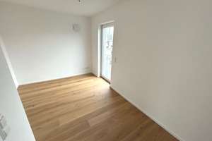 Hochwertige Neubau-Doppelhaushälfte in Erding (bezugsfrei) – Wiesenweg 1a, 85434 Erding – Vorschaubild 7