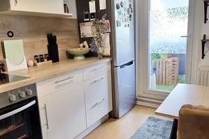 Provisionfreie charmante 4-Zimmer-Wohnung mit Balkon von Privat – Die vollständige Adresse der Immobilie erhältst du vom Anbieter., 13059 Neu-Hohenschönhausen, Berlin – Vorschaubild 2