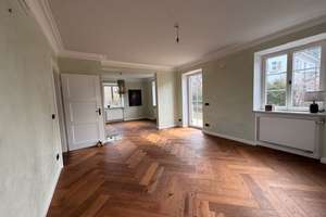 Imposante Stadtvilla in bevorzugter Lage - Eleganz, Moderne und Luxus fantastisch vereint – Die vollständige Adresse der Immobilie erhältst du vom Anbieter., 87700 Innenstadt, Memmingen – Vorschaubild 11