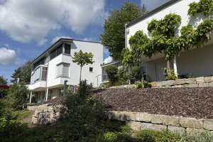 Licht, Luxus, Lebensqualität: Spektakuläre Design-Villa in privilegierter Traumlage – Die vollständige Adresse der Immobilie erhältst du vom Anbieter., 97082 Steinbachtal, Würzburg – Vorschaubild 1