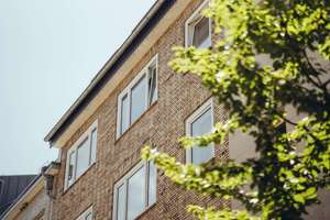 Zwischen Hofgarten und Nordstraße – ein Balkon ins Grüne, mitten in der Stadt – Die vollständige Adresse der Immobilie erhältst du vom Anbieter., 40479 Pempelfort, Düsseldorf – Vorschaubild 11